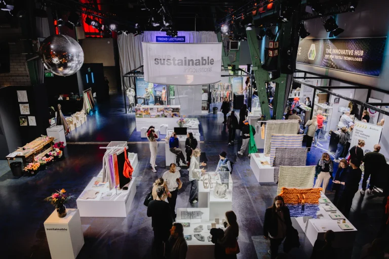 Bluezones’ Signature(s)